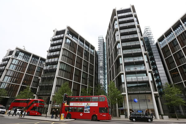 Britische Wahlkämpfer ärgern Immobilienkäufer